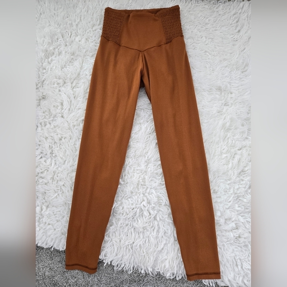 Offline by Aerie Real Me High Rise 7/8 Leggings. Size Small.
